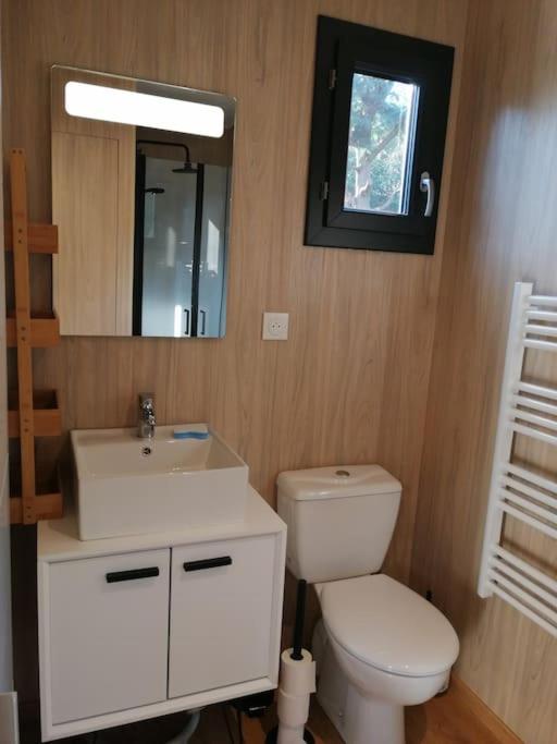 Joli Studio Climatise Avec Jacuzzi Prive Et Entree Independante Fréjus Exterior foto