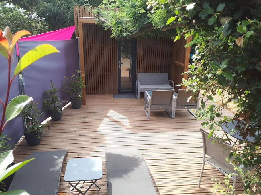 Joli Studio Climatise Avec Jacuzzi Prive Et Entree Independante Fréjus Exterior foto